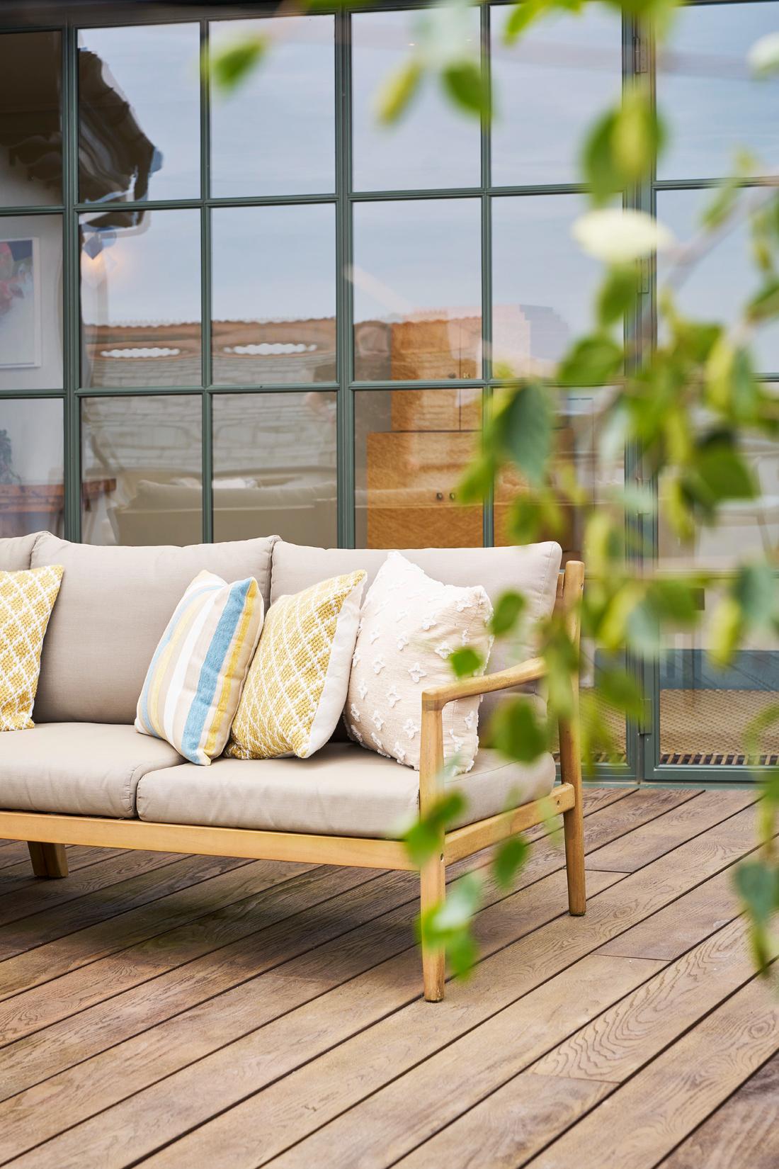 shared outdoor seating area at luxurious accomodation at, Woolsery, north Devon